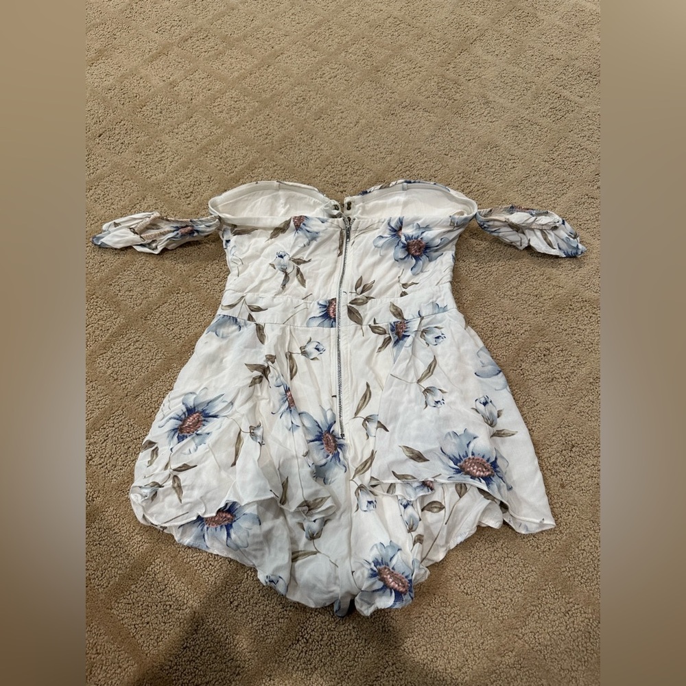 ONE WAY romper - Picture 3 of 3